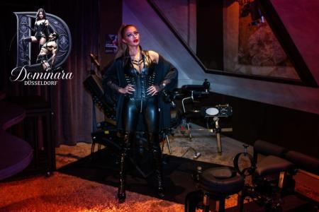 Deborah in Düsseldorf - Foto 4